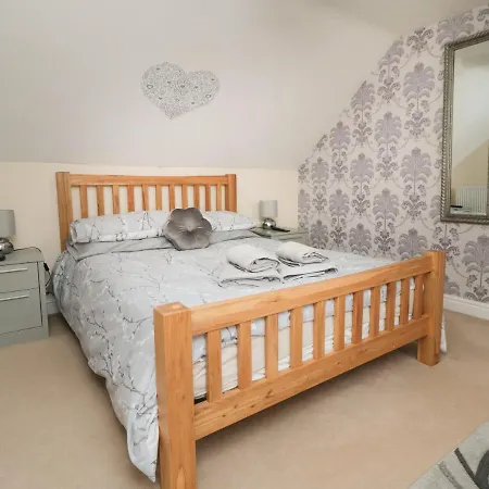 5 Manor Rise *